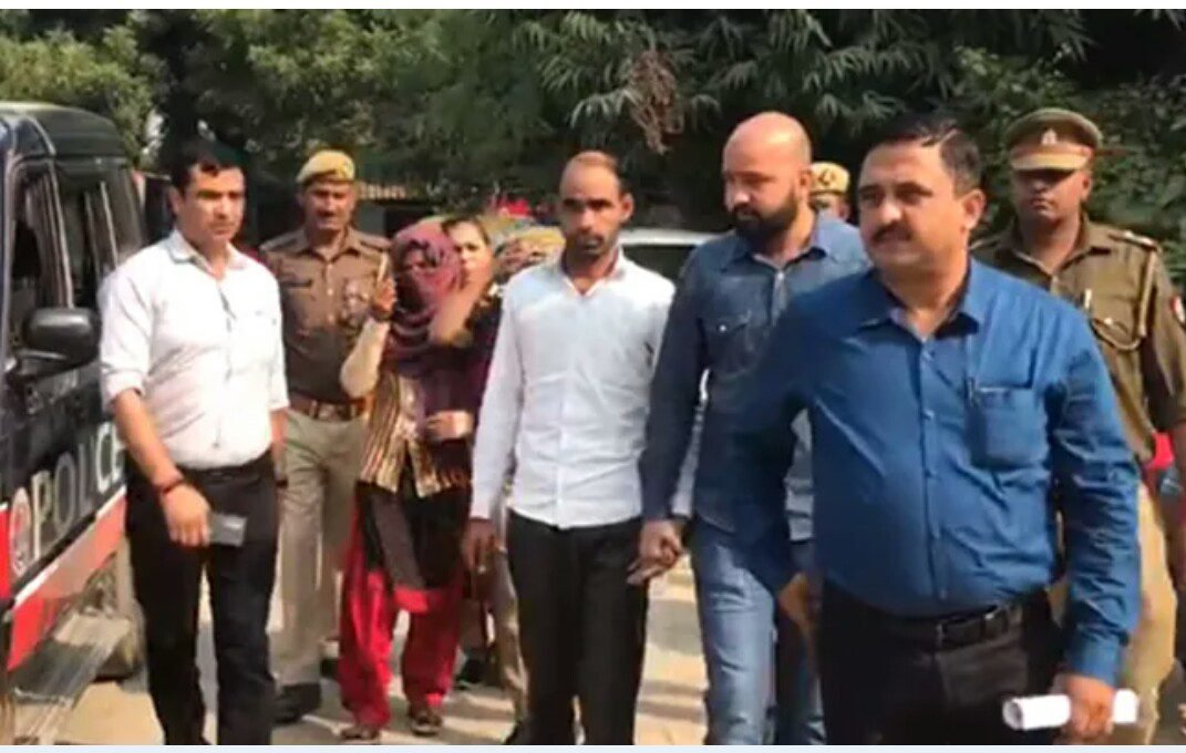 बाल्टी में भरा खून, प्रेमी के घर में 4 साल से दफन थी लाश…