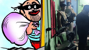 बंद घर से चोरो ने उडाये 5 लाख