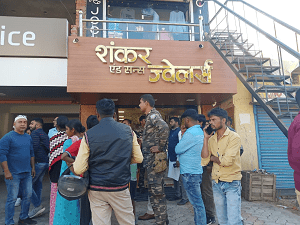 शंकर ज्वेलर्स में हुई लाखों की लूट में शामिल अपराधी गिरफ्तार