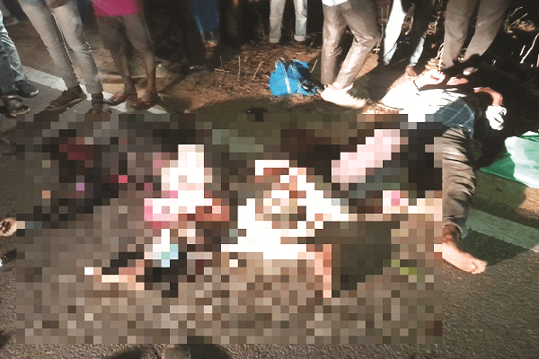 तेज रफ्तार दो बाइक की आमने सामने टक्कर में दो युवक की मौत, दो गंभीर