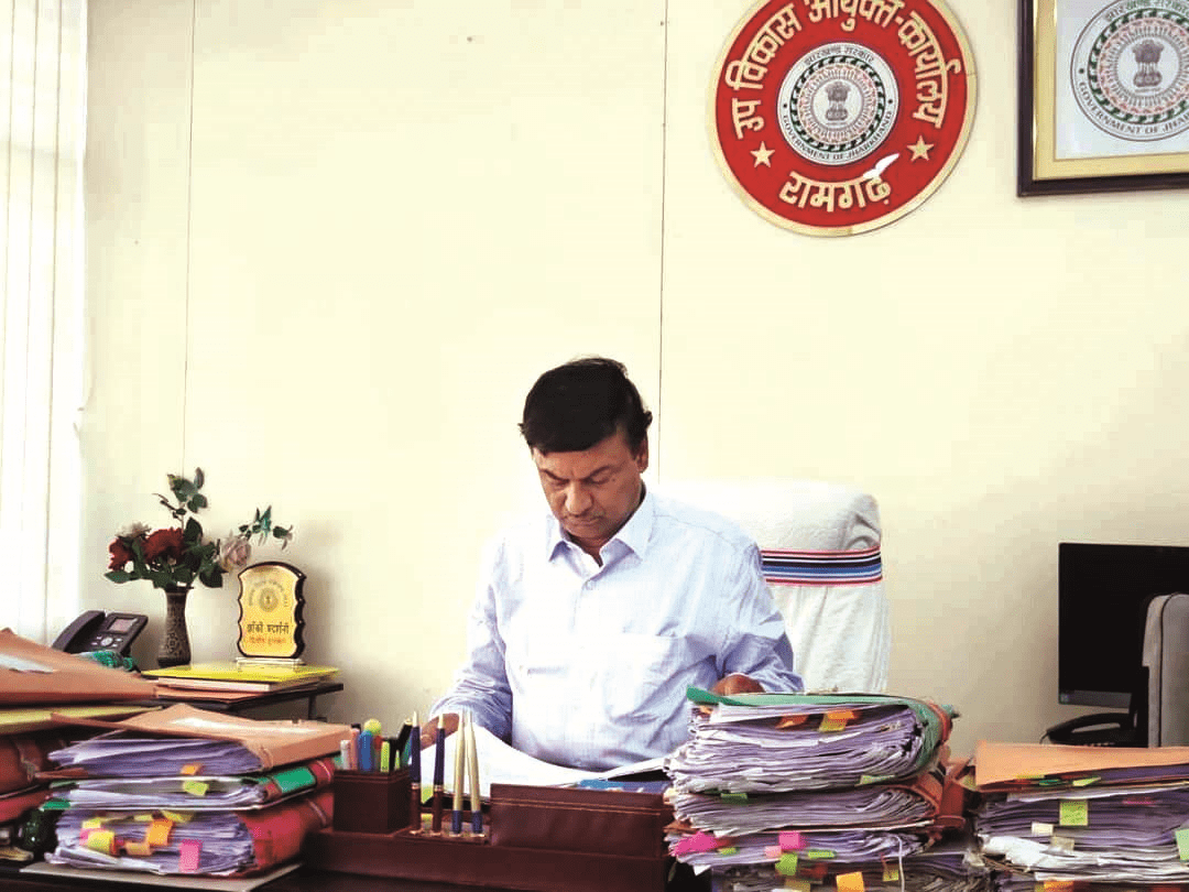 डीडीसी ने अनुसूचित जाति एवं अनुसूचित जनजाति मामलों की समीक्षा