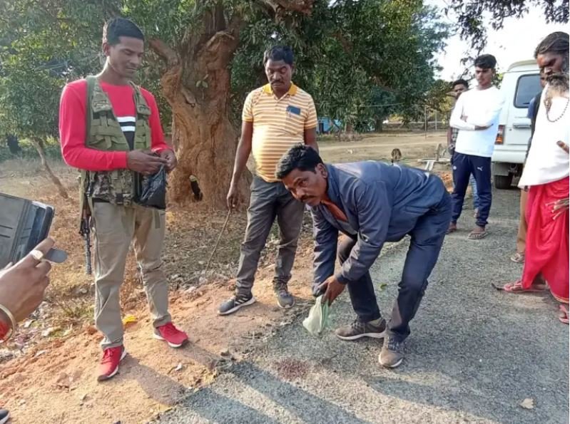 अज्ञात अपराधियों ने दिनदहाड़े दो लोगों को मारी गोली