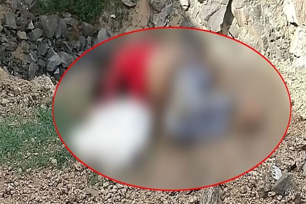 रस्सी से बंधा महिला का शव बरामद