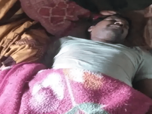 मुखबिरी के आरोप में नक्सलियों ने पांच ग्रामीणों को डंडे से पीटा, एक की मौत