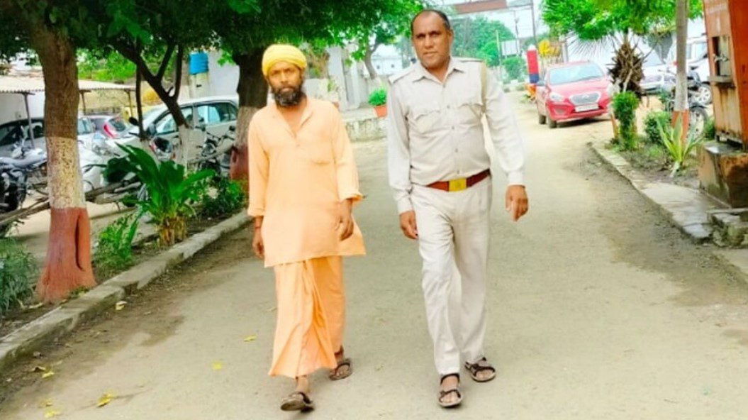 शिव मंदिर में था मुस्लिम पुजारी