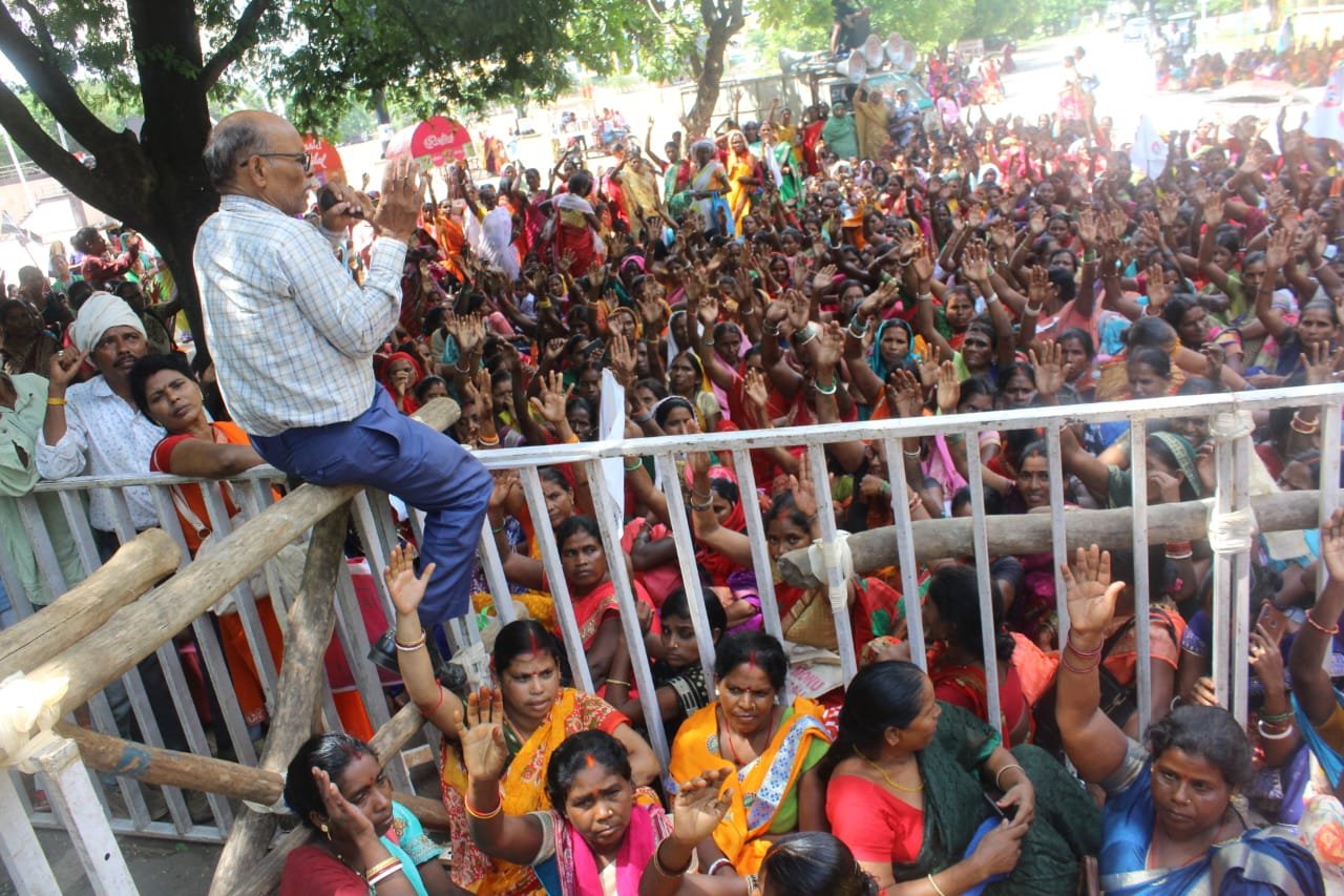 15 सूत्री मांगों को लेकर रांची पहुंचीं रसोइया