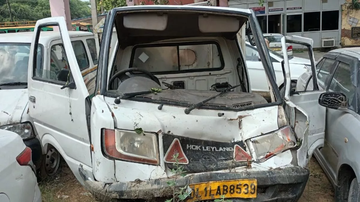 कांवड़ लेकर आ रहे कांवड़ियों को पिकअप ने कुचला, एक की मौत