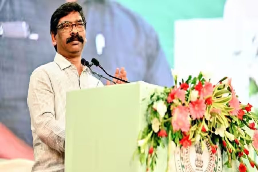 पलामू में सीएम हेमंत ने मेधा डेयरी प्लांट का किया उद्घाटन