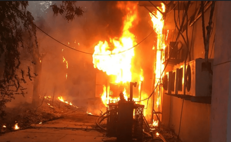 BIHAR: BSNL ऑफिस में आग लगने से लाखों का नुकसान, देखे तस्वीरे…