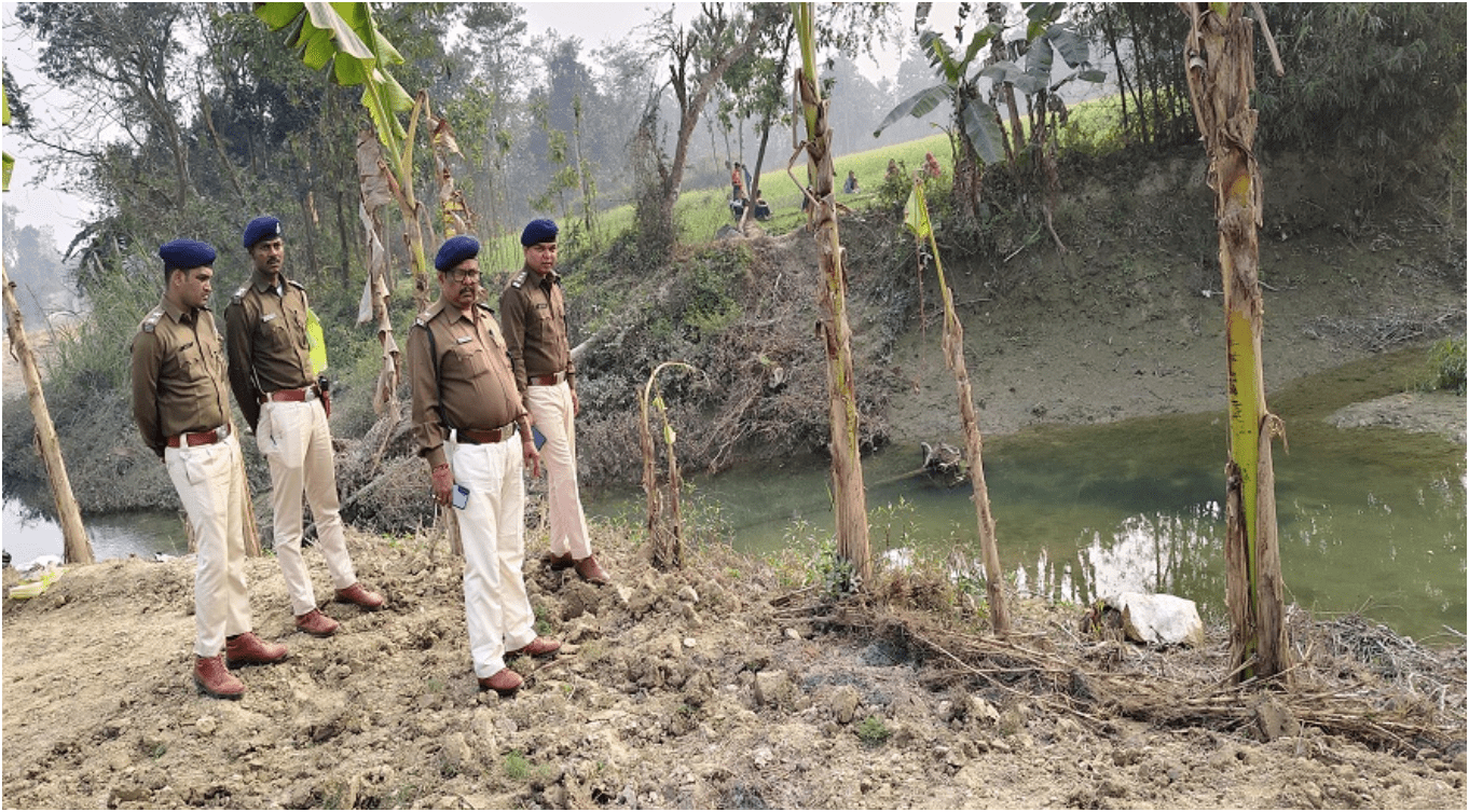 बिहार : 2 बोरी में टुकड़ों में मिली युवती की लाश