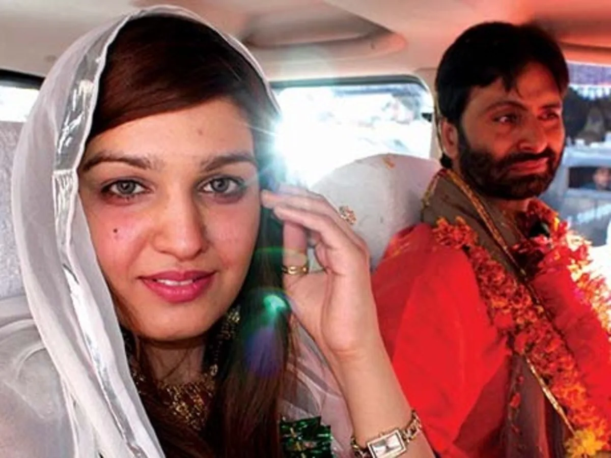 यासीन मलिक की पत्नी मुशाल हुसैन: 20 साल छोटी पाकिस्तानी हसीना से प्यार, सेमी-न्यूड पेंटर