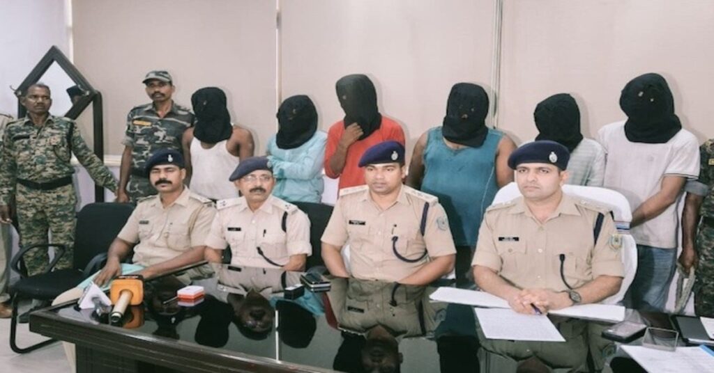 पंडरा थाना में तोड़फोड़ करने वाले 8 उपद्रवी गिरफ्तार