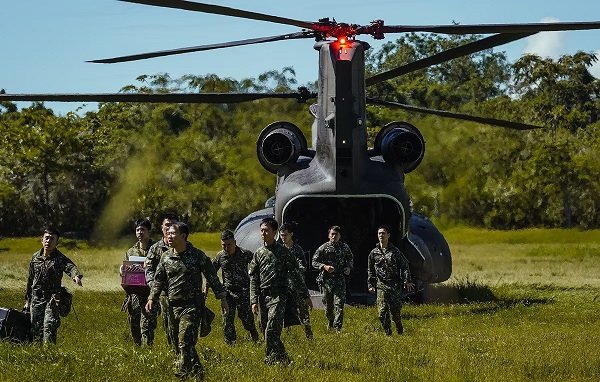 ताइवान में चीनी सैन्य घुसपैठ, 33 विमान, 8 नौसैनिक और 3 सरकारी जहाज देखे गए