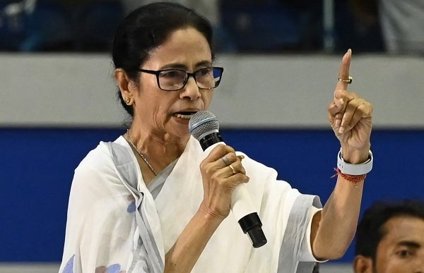 मतदाताओं के अधिकारों में कटौती, NRC लागू करने का इरादा: ममता बनर्जी
