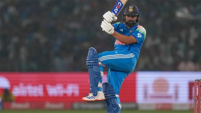 रोहित शर्मा ने आईसीसी रैंकिंग में नम्बर एक बल्लेबाज का स्थान पुनः प्राप्त किया