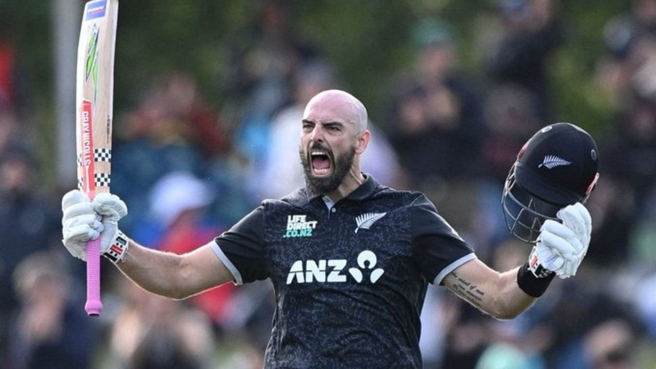 डेरिल मिचेल ने रोहित शर्मा से छीना वनडे बल्लेबाज का शीर्ष स्थान