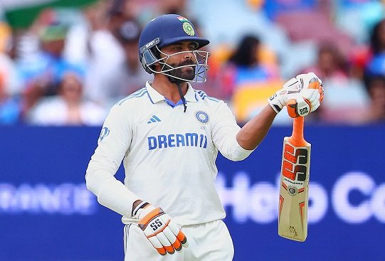 रविंद्र जडेजा ने टेस्ट क्रिकेट इतिहास में चौथे खिलाड़ी का दर्जा हासिल किया