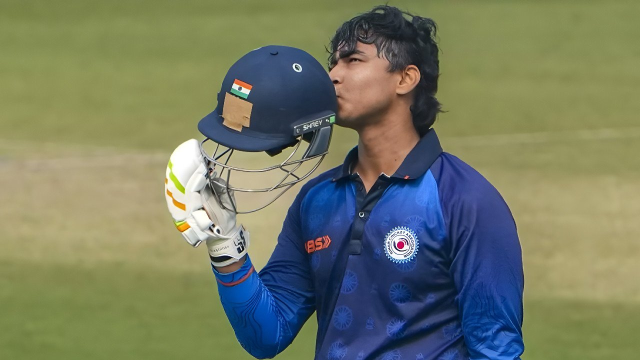 वैभव सूर्यवंशी प्रचंड फॉर्म में होने के बावजूद विजय हजारे ट्रॉफी में नहीं खेलेंगे, जानें क्यों अचानक बनानी पड़ी दूरी | 14 Year Old Vaibhav Suryavanshi to Miss Vijay Hazare Matches for National Award