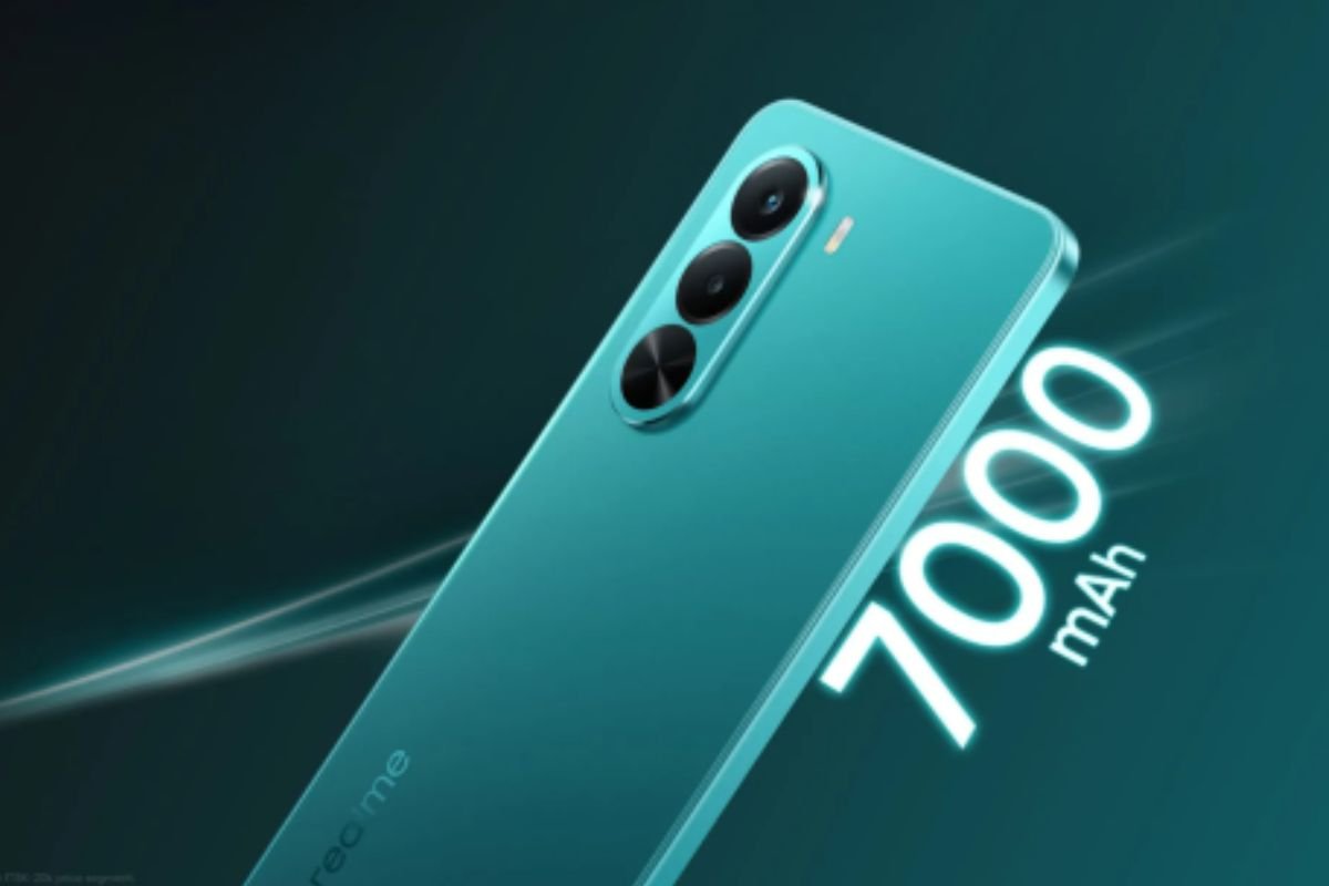 Realme आज पेश करेगा नया स्मार्टफोन, जिसमें होगा सुपर स्मूद डिस्प्ले और 7000mAh बैटरी।