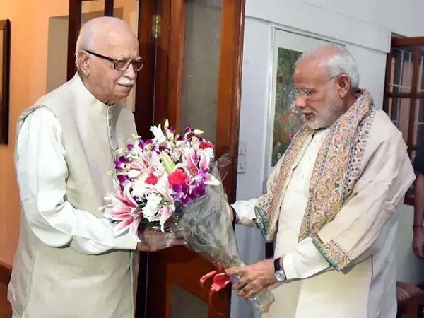 आडवाणी के बीच मतभेद, नई पार्टी गठन की योजना BJP छोड़ने की