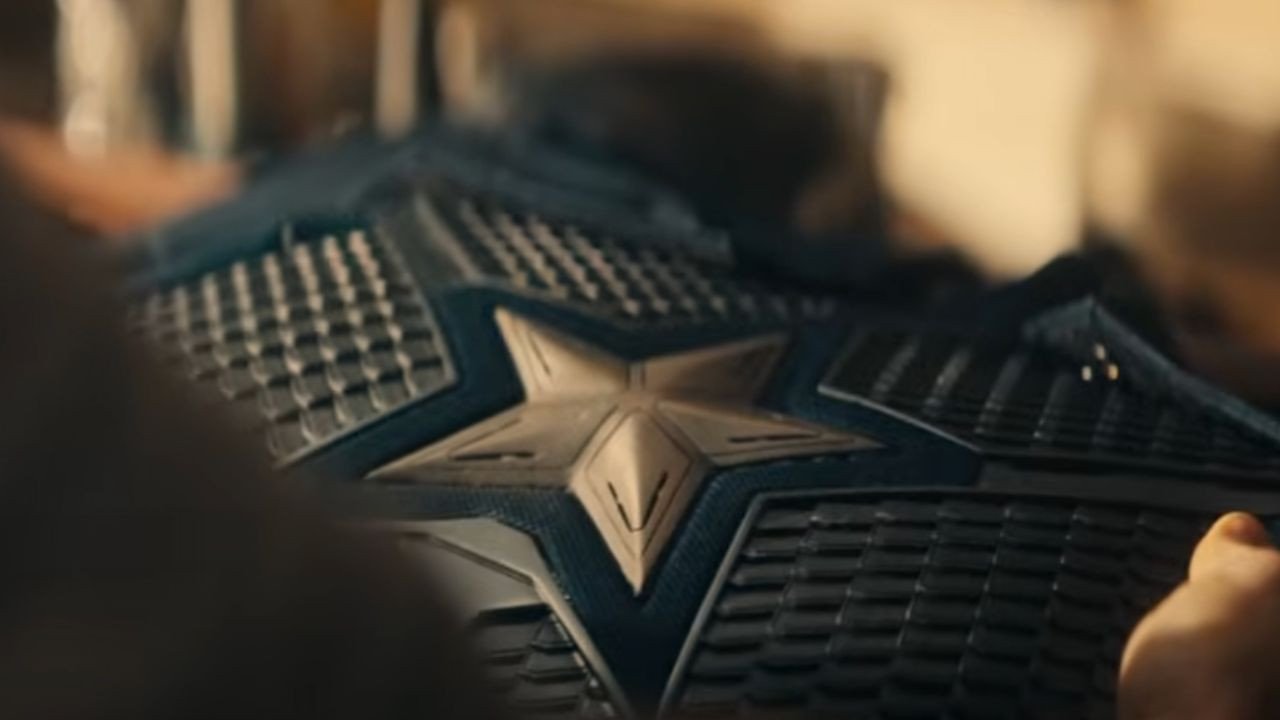 एवेंजर्स: डूम्सडे का पहला टीजर जारी, 'कैप्टन अमेरिका' की हुई वापसी; मार्वल सिनेमैटिक यूनिवर्स के फैंस हुए खुश | The first teaser for Avengers Doomsday has been released, marking the return of Captain America