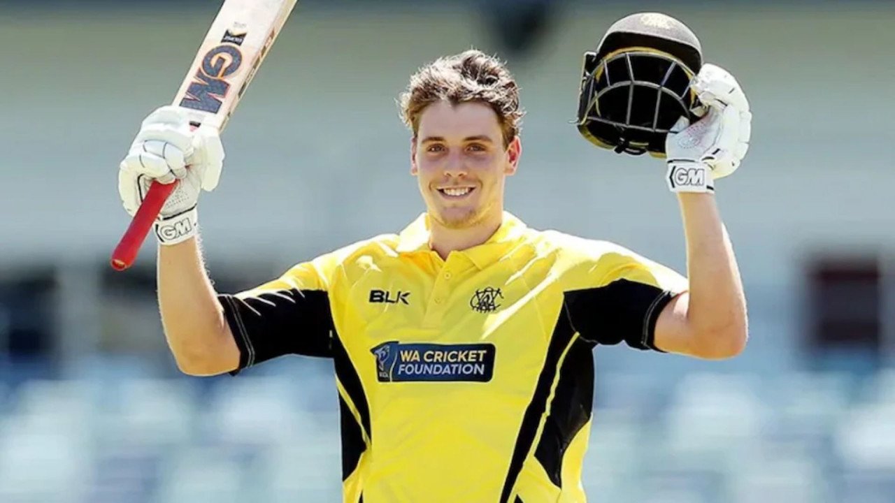 IPL 2026 Auction: आईपीएल के सबसे महंगे विदेशी खिलाड़ी बनने के बाद केकेआर ने फैंस को दिया स्पेशल मैसेज | Cameron Green, the most expensive foreign player in IPL history, shared a video message