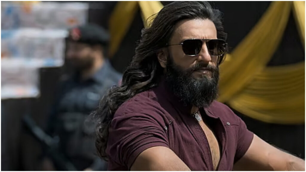रणवीर सिंह की धुरंधर ने 17 दिनों में बॉक्स ऑफिस पर रचा इतिहास, छावा को पछाड़कर बनी नंबर वन | Dhurandhar Worldwide Box Office Day 17 Ranveer Singh Film Becomes Biggest Hindi Hit of 2025