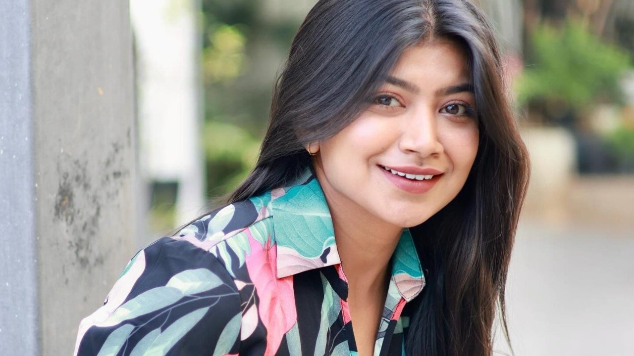 शादी की जिद बनी मौत का कारण? मशहूर एक्ट्रेस ने की आत्महत्या; इंडस्ट्री में शोक का माहौल | Famous South actress Nandini commits self-murderer