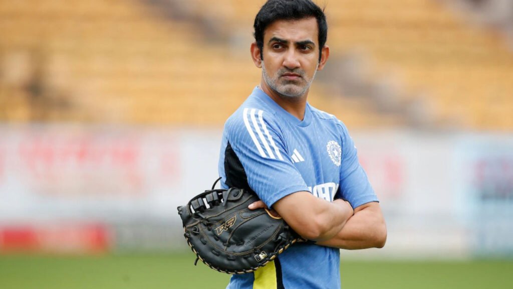 T-20 विश्व कप से बाहर क्यों हुए टीम इंडिया के कप्तान गिल? वीडियो में देखें पत्रकारों के सवाल पर गंभीर का कैसा था रिएक्शन | Gautam Gambhir did not answer media questions related to Shubman Gill
