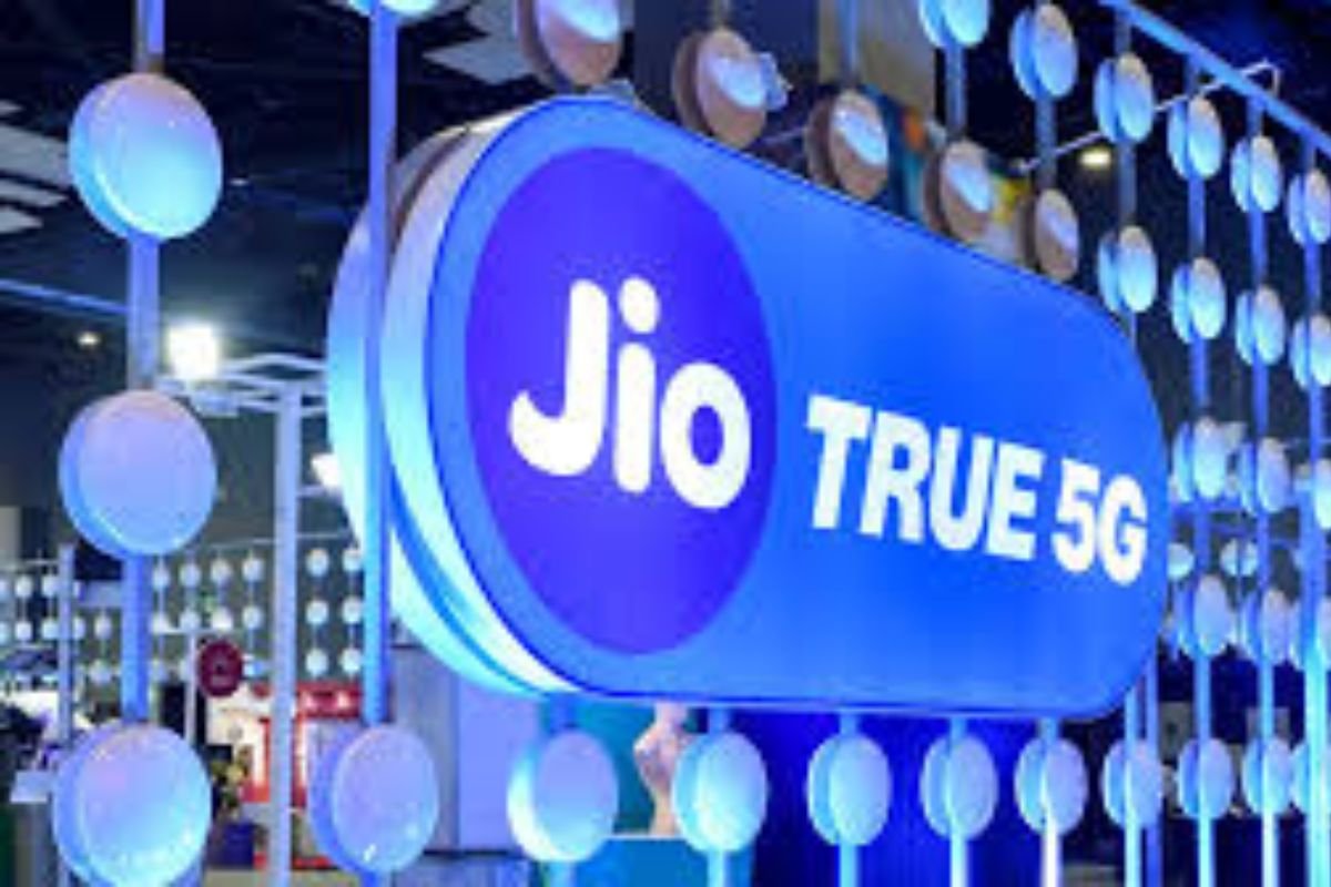 जियो के 5G नेटवर्क पर 23 करोड़ यूजर्स, होम इंटरनेट में तेज वृद्धि