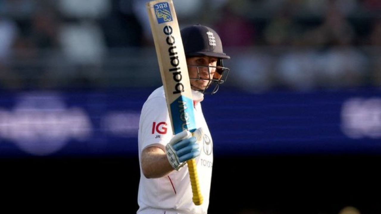 जो रूट ने ऑस्ट्रेलिया में टेस्ट शतक लगाकर गाबा में किया ऐतिहासिक प्रदर्शन
