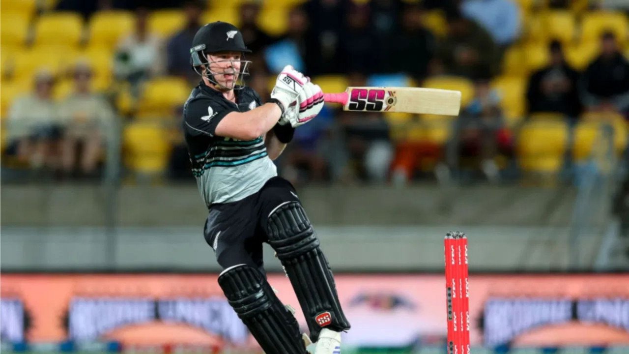 आईपीएल 2026 नीलामी के पहले कीवी बल्लेबाज ने की तूफानी सेंचुरी
