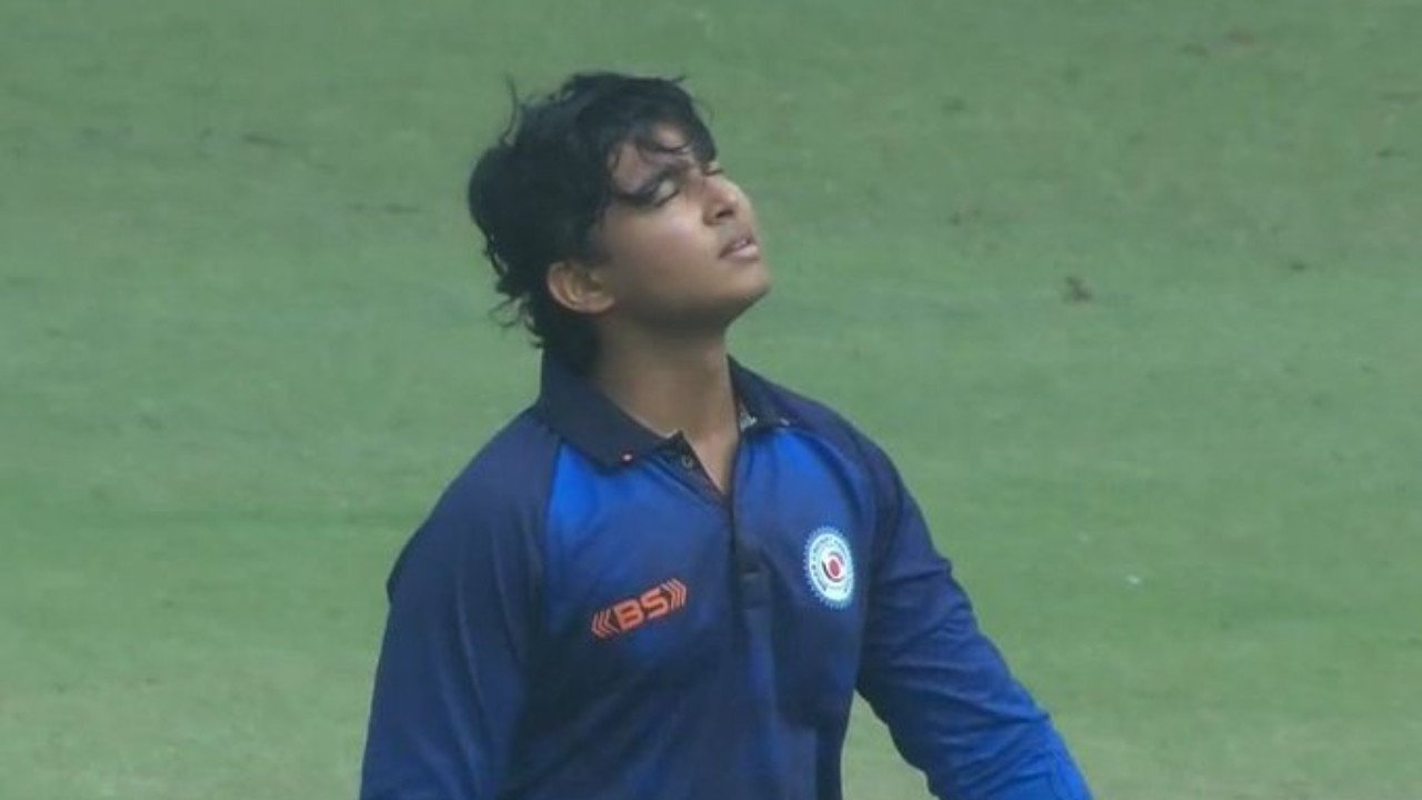 7 छक्के, 7 चौके...वैभव सूर्यवंशी ने सैयद मुश्ताक अली ट्रॉफी में किया IPL जैसा कारनामा, ऐसा करने वाले बने दुनिया के पहले बल्लेबाज | 7 sixes 7 fours Vaibhav Suryavanshi achieved an IPL-like feat in the Syed Mushtaq Ali Trophy