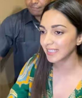 कीरा आडवाणी का फ्लाइट में मां के साथ बुरा बर्ताव, मिले चौंकाने वाले खुलासे