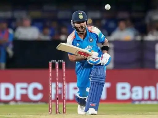 कोहली ने इंदौर में शतकीय पारी खेली, लेकिन भारत 41 रन से हारा