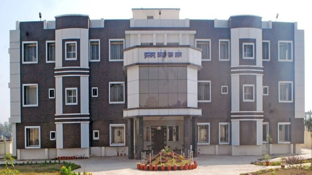 JSSC नियुक्तियों में अब प्रारंभिक परीक्षा और निगेटिव मार्किंग लागू होगी, कार्मिक विभाग ने नियमावलियों में संशोधन कर अधिसूचना जारी की