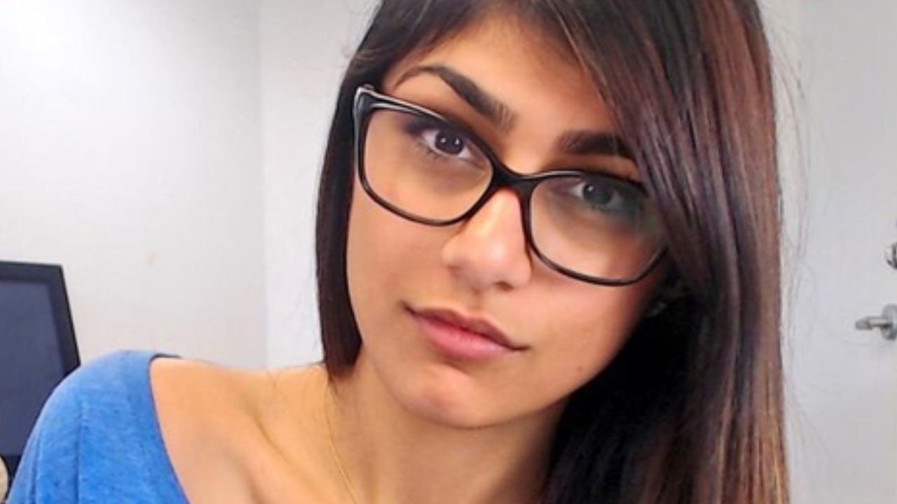 मिस्टर बीन के साथ रिश्ते से मिया खलीफा ने उठाया पर्दा, विस्फोटक पोस्ट के बाद सोशल मीडिया में आई कमेंट्स की बाढ़ | ex adult film star mia khalifa dating mr bean rowan Atkinson netizens reacts after explosive post