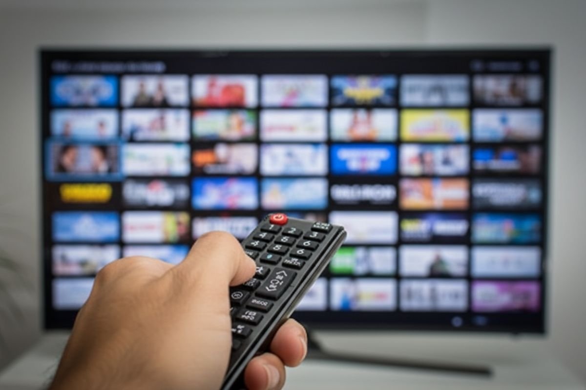 नए स्मार्ट टीवी में कमजोर पिक्चर गुणवत्ता? इन 5 सेटिंग्स से सुधारें