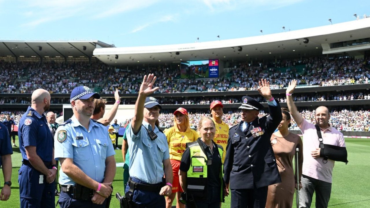 सिडनी टेस्ट में बॉन्डी बीच हमले के नायक अहमद अल-अहमद को सम्मानित किया गया