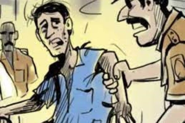 जमशेदपुर: मानगो दाईगुट्टू फॉरेस्ट लाइन से 15 पुड़िया ब्राउन शुगर और नकदी के साथ एक गिरफ्तार, दूसरा भागा।