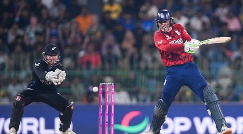 टी20 विश्व कप: इंग्लैंड ने न्यूज़ीलैंड को चार विकेट से हराया, पाकिस्तान को मिली राहत