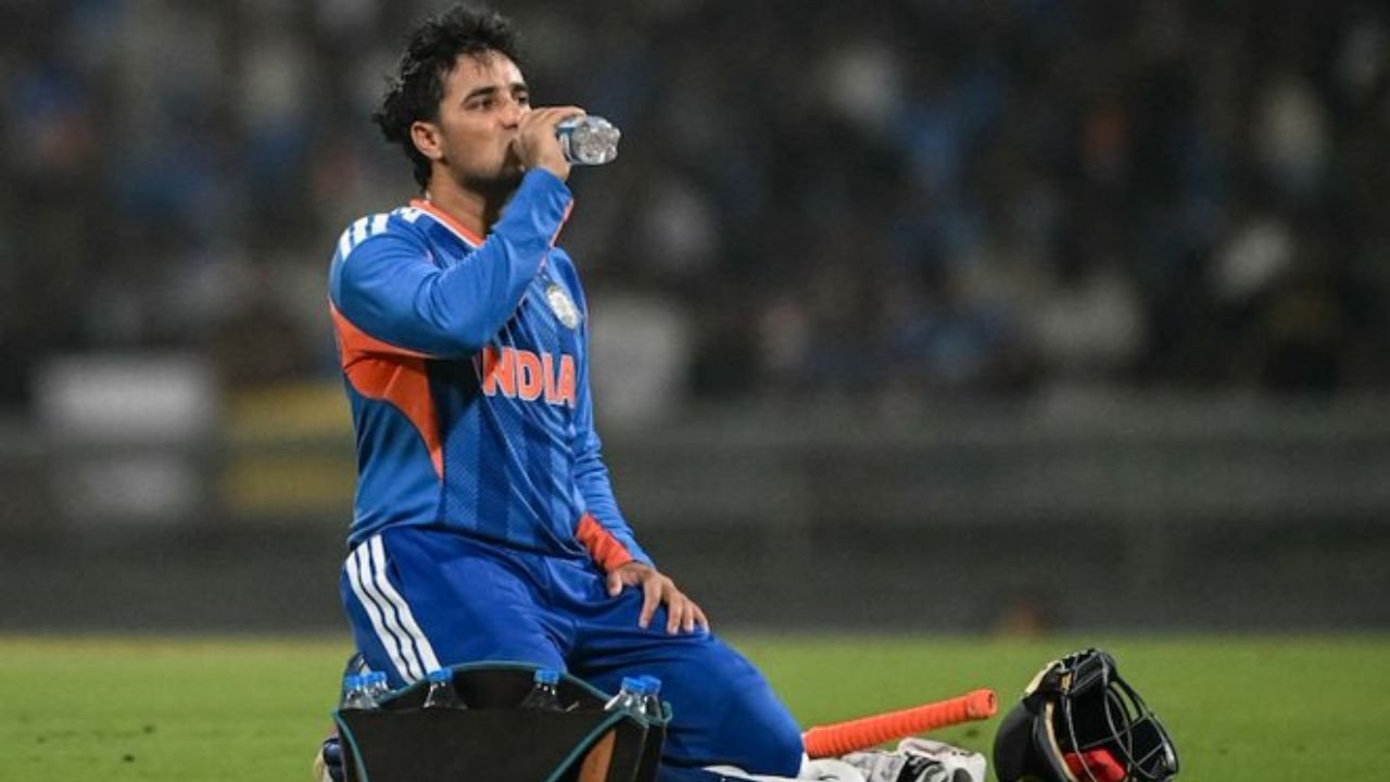 T20 विश्व कप: अभिषेक शर्मा को अस्पताल से मिली छुट्टी, नामीबिया के खिलाफ मैच की अनिश्चितता