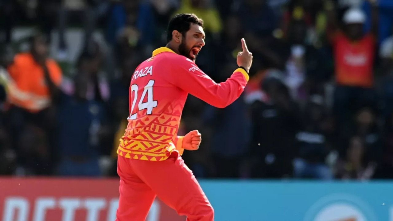 टी20 विश्व कप में पाकिस्तान को बड़ा झटका, साइम आयूब ने छीना ‘ताज’