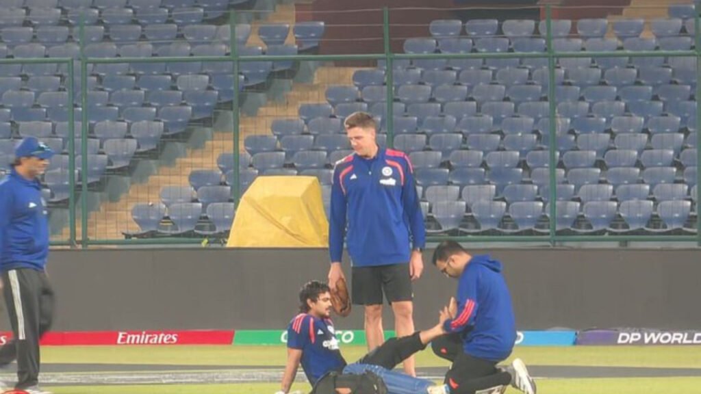 नामीबिया के खिलाफ मैच से पहले भारत पर फूटा 'इंजरी बम ', ईशान किशन को बुमराह की यॉर्कर ने कर दिया घायल | T20 World Cup 2026 Ishan Kishan injured by yorker Jasprit Bumrah India vs Namibia