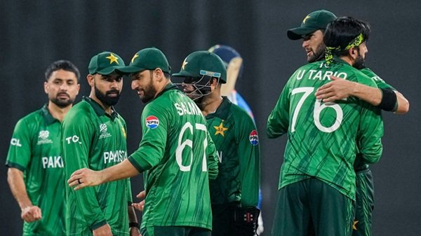 टी20 विश्व कप: पाकिस्तान के सुपर 8 भाग्य का निर्णय आज, 10 टीमें बाहर