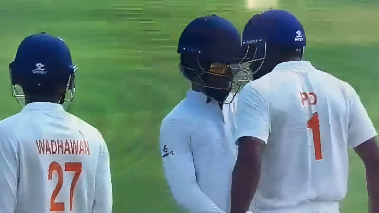 रणजी फाइनल में विवाद, पारस डोगरा ने कर्नाटक के खिलाड़ी को दिया सिर से झटका