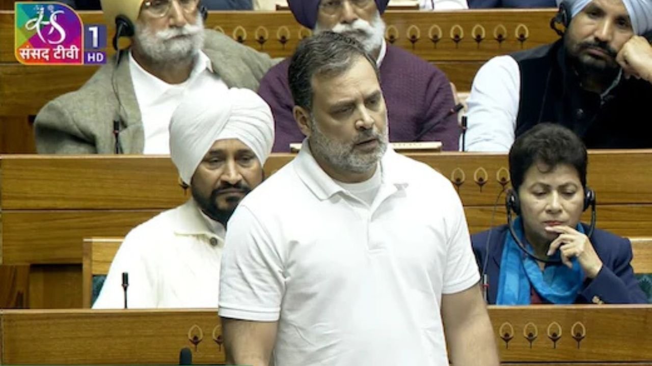 डोकलाम और चीनी घुसपैठ पर राहुल गांधी के बयान पर लोकसभा में विवाद, राजनाथ ने पूछा- क्या है विश्वसनीयता