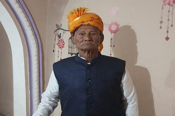 जमशेदपुर: परसुडीह के रिटायर्ड आरपीएफ हवालदार लापता, परिजन असमंजस में; अंतिम बार टाटानगर स्टेशन पर देखे गए।