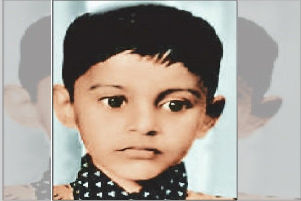 जमशेदपुर: परसुडीह में 30 फीट गहरे कुएं से निकाली गई पांच वर्षीय शिवम की लाश, खेलते समय हुआ था लापता।