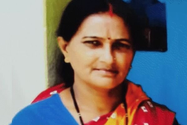 तालाब के पास मिली लापता महिला की लाश, दुष्कर्म后 हत्या की आशंका